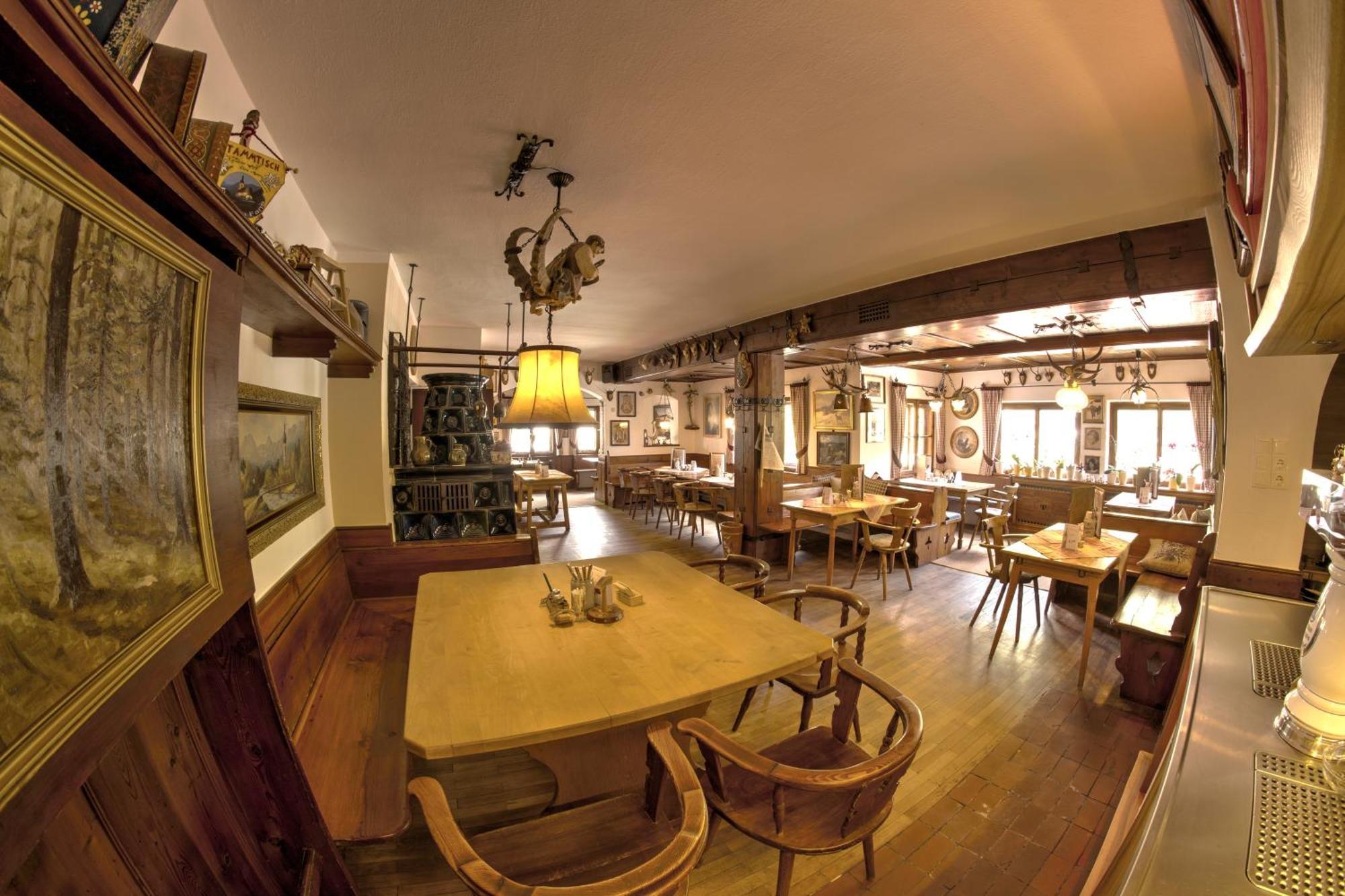 Wirtshaus Und Hocheck Zajazd *